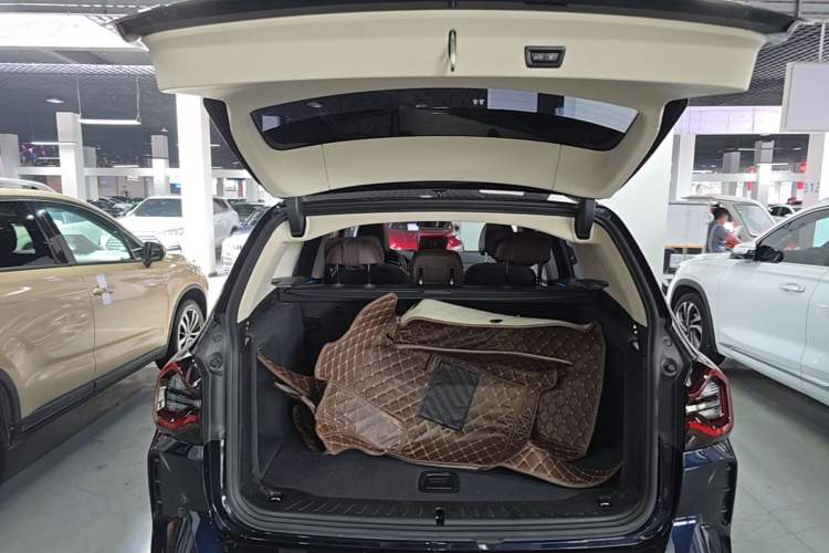 Used BMW X3 2023 xDrive30i Leading Model M Night Edition Package Trunk