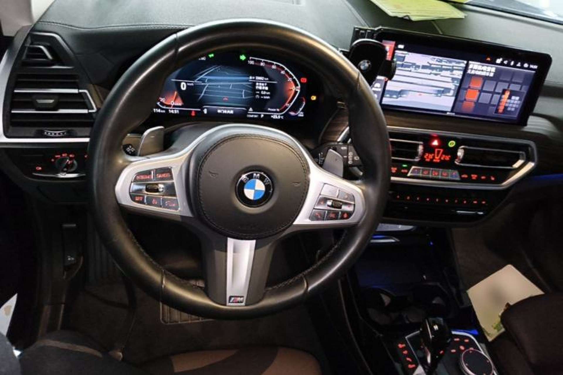 Used BMW X3 2023 xDrive30i Leading Model M Night Edition Package Center Console
