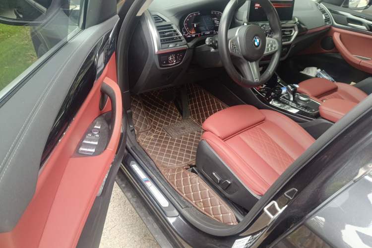 Used BMW X3 2023 xDrive25i M Sport Package Driver Seat