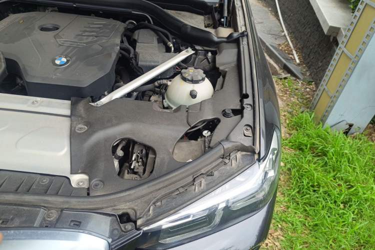 Used BMW X3 2023 xDrive25i M Sport Package Engine Bay Left