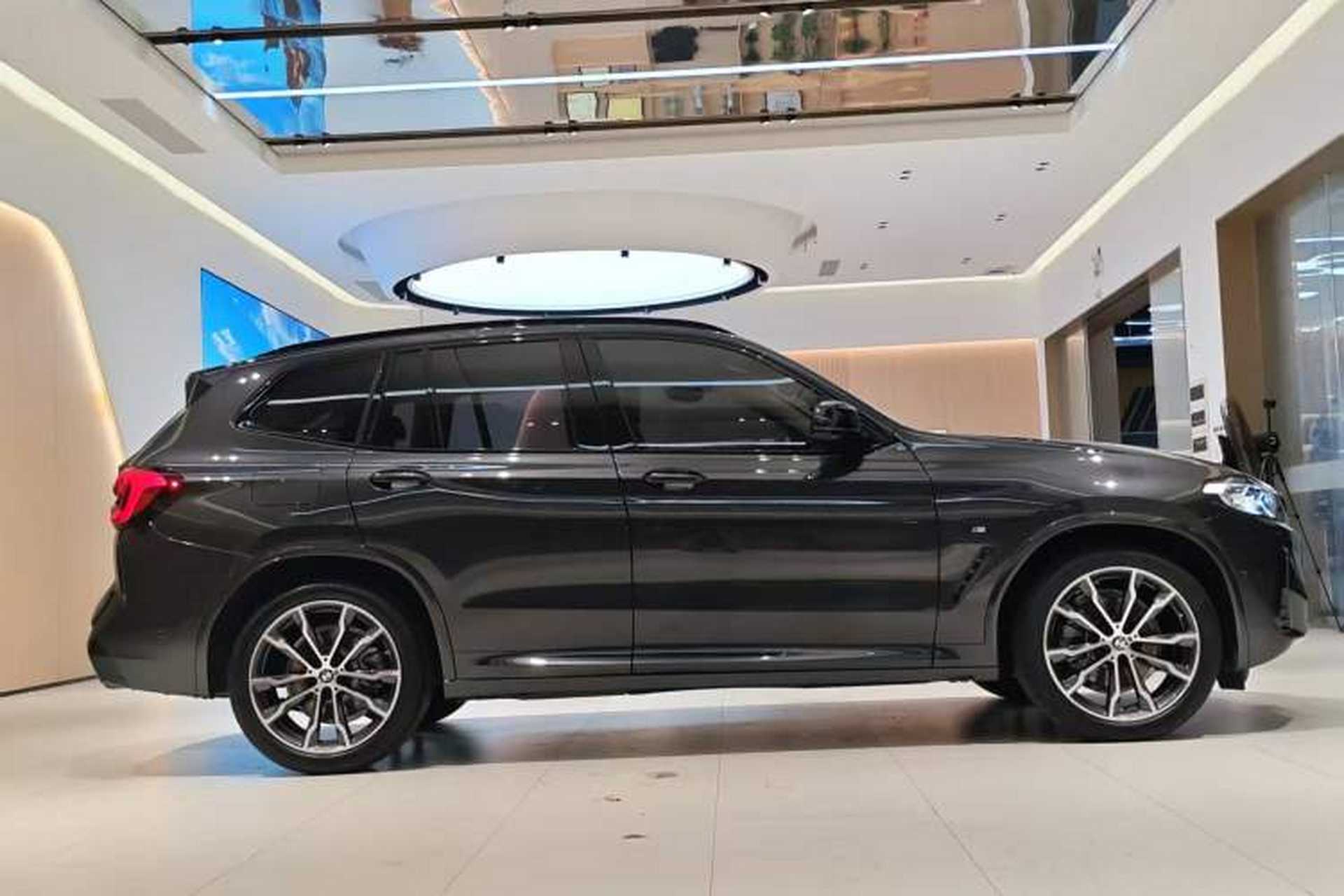 Used BMW X3 2023 xDrive30i Leading Model M Night Edition Package Exterior 3