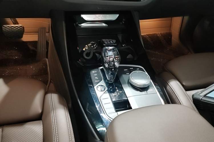 Used BMW X3 2023 Restyled xDrive30i Leading Edition M Night Sky Package Gear Lever
