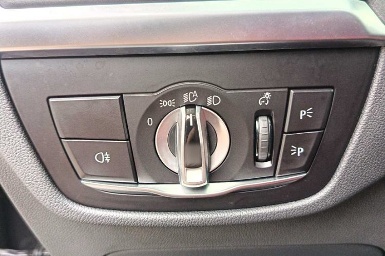Used BMW X3 2023 xDrive30i Leading Model M Night Edition Package Interior 6