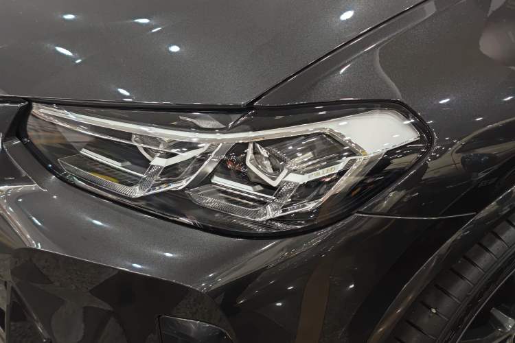 Used BMW X3 2023 xDrive30i Leading Model M Night Edition Package Left Front Headlight