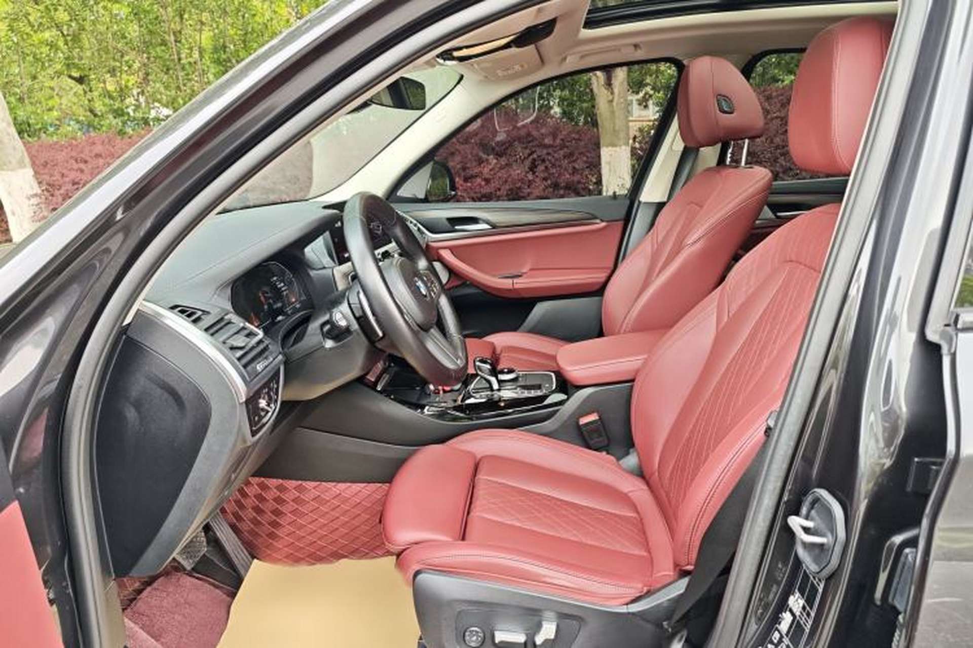 Used BMW X3 2023 xDrive30i Leading Model M Night Edition Package Left Front Seat