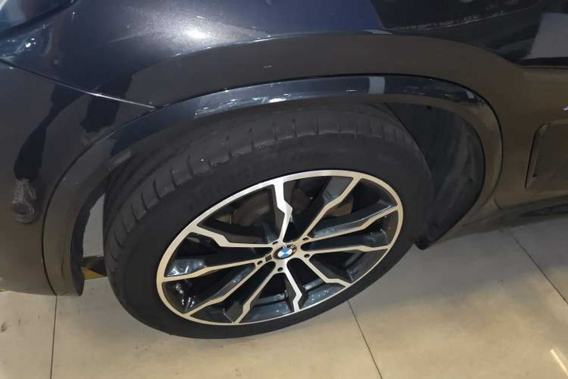 Used BMW X3 2023 xDrive30i Leading Model M Night Edition Package Left Front Wheel Hub