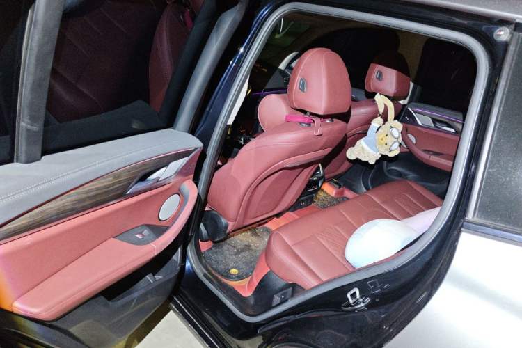Used BMW X3 2023 xDrive30i Leading Model M Night Edition Package Left Rear Seat