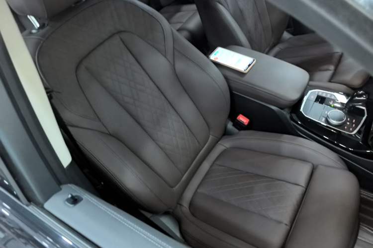 Used BMW X3 2023 Restyled xDrive30i Leading Edition M Night Sky Package Right Front Seat