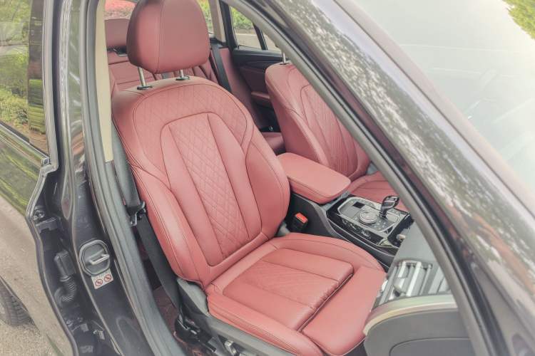Used BMW X3 2023 xDrive30i Leading Model M Night Edition Package Right Front Seat