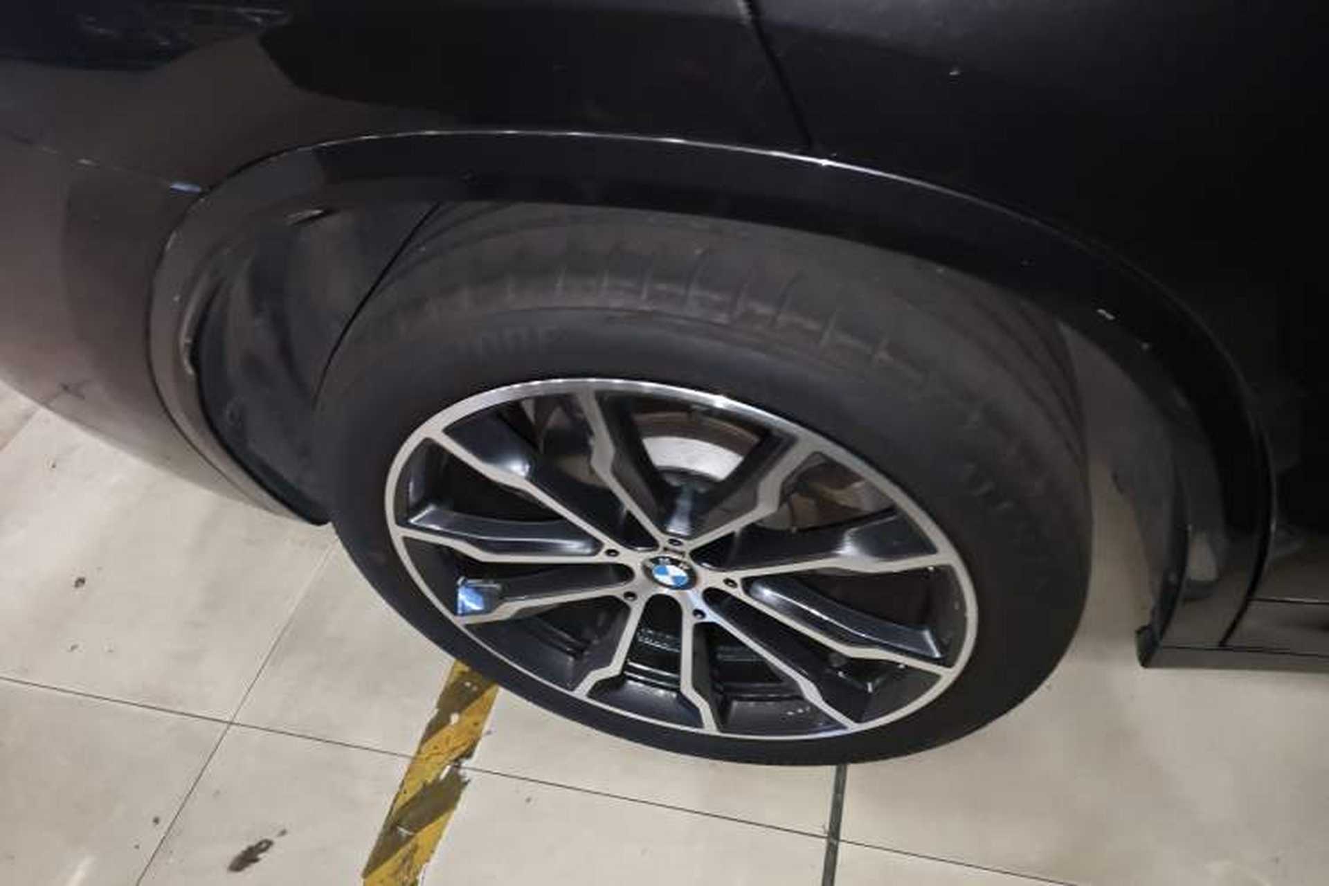 Used BMW X3 2023 xDrive30i Leading Model M Night Edition Package Right Rear Wheel Hub
