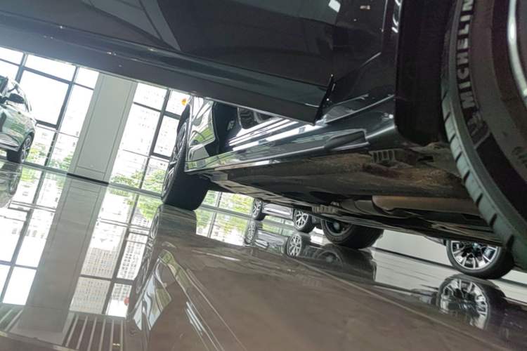 Used BMW X3 2023 xDrive30i Luxury Edition M Night Sky Package Right Side Sill