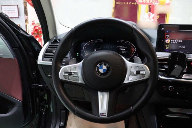 Used BMW X3 2023 Restyled xDrive30i Leading Edition M Night Sky Package Steering Wheel