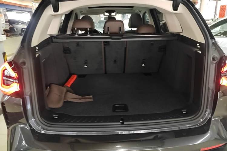 Used BMW X3 2023 Restyled xDrive30i Leading Edition M Night Sky Package Trunk