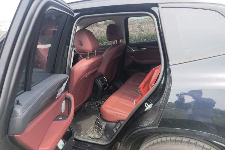 Used BMW X3 2023 xDrive30i Leading Model M Night Edition Package Left Rear Seat