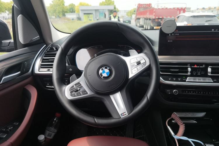 Used BMW X3 2023 xDrive30i Leading Model M Night Edition Package Steering Wheel