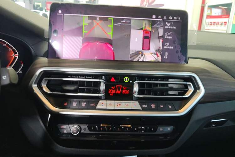 Used BMW X3 2023 Restyled xDrive30i Leading Edition M Night Sky Package Audio And AC Panel
