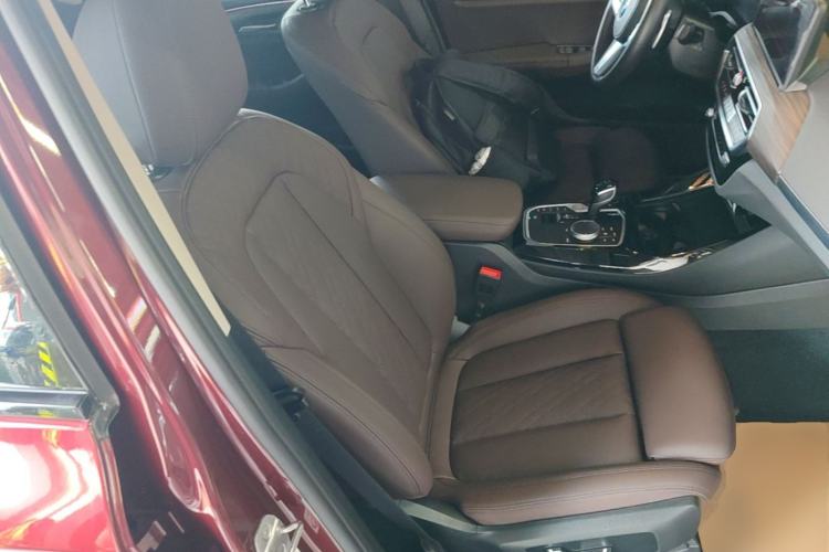Used BMW X3 2023 Restyled xDrive30i Leading Edition M Night Sky Package Right Front Seat
