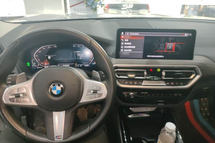Used BMW X3 2023 Restyled xDrive30i Leading Edition M Night Sky Package Center Console