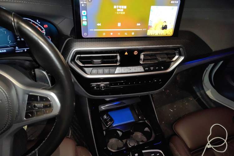 Used BMW X3 2023 Restyled xDrive30i Luxury Version M Night Edition Package Audio And AC Panel