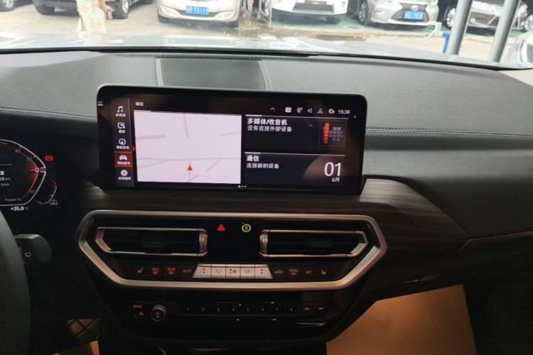 Used BMW X3 2023 Restyled xDrive30i Leading Edition M Night Sky Package Audio And AC Panel