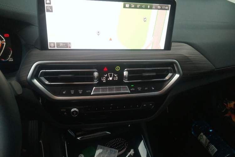 Used BMW X3 2023 Restyled xDrive30i Leading Edition M Night Sky Package Audio And AC Panel