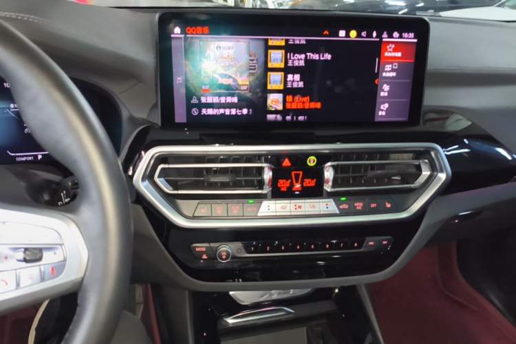 Used BMW X3 2023 xDrive25i M Sport Package Audio And AC Panel