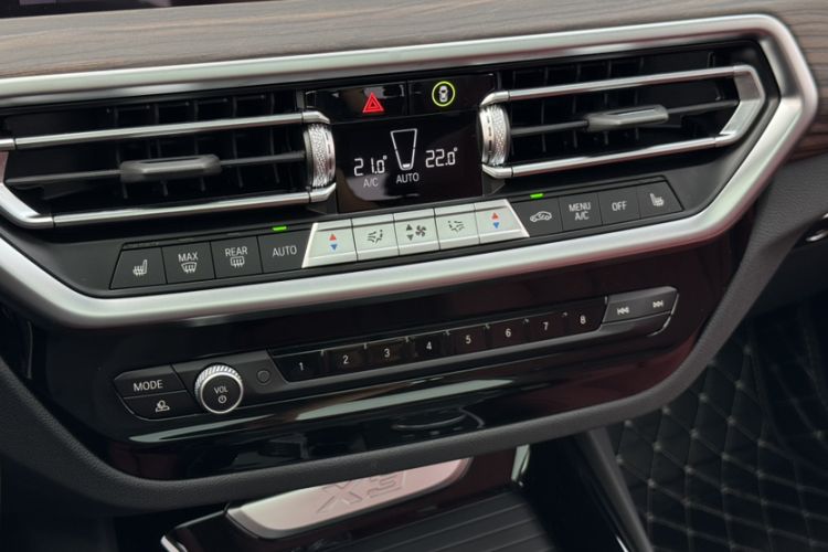 Used BMW X3 2023 xDrive30i Leading Model M Night Edition Package Audio And AC Panel