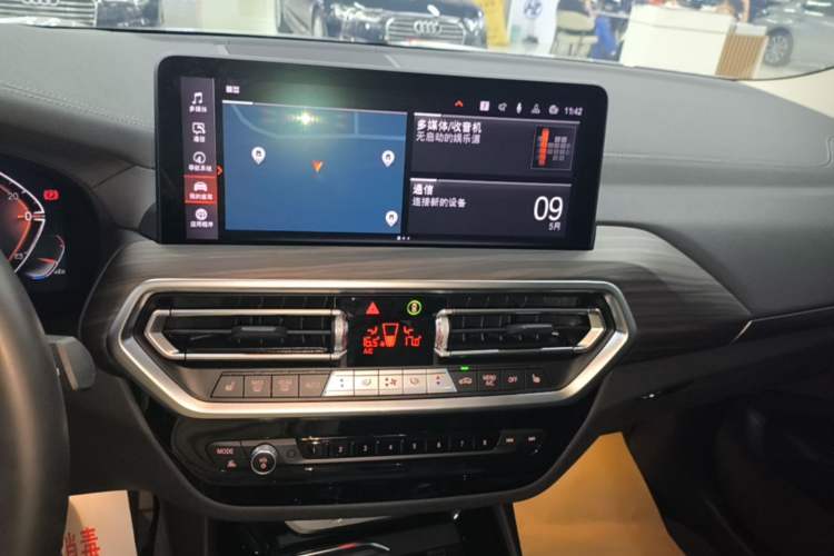 Used BMW X3 2023 Restyled xDrive30i Leading Edition M Night Sky Package Audio And AC Panel