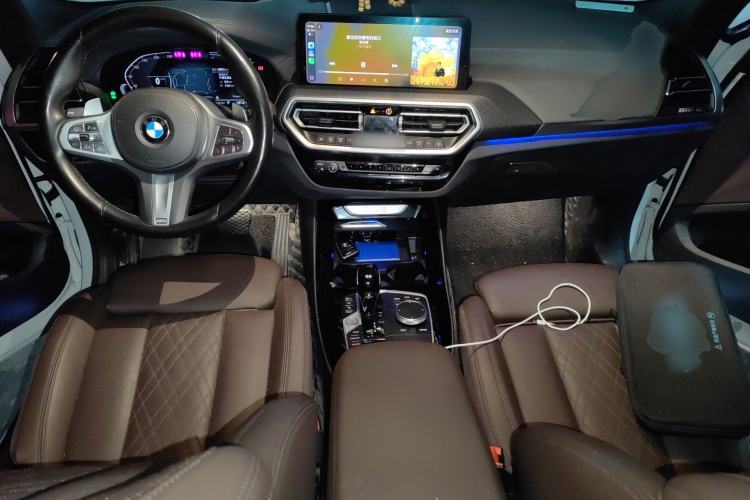 Used BMW X3 2023 Restyled xDrive30i Luxury Version M Night Edition Package Center Console