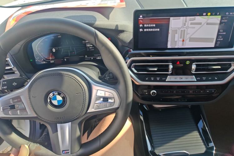 Used BMW X3 2023 xDrive25i M Sport Package Center Console