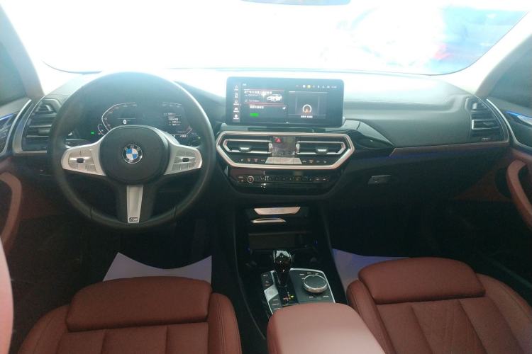 Used BMW X3 2023 xDrive25i M Sport Package Center Console