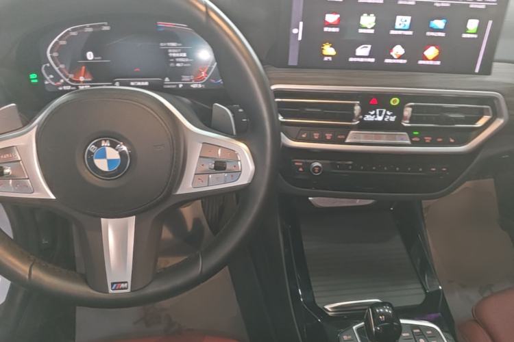 Used BMW X3 2023 Restyled xDrive30i Leading Edition M Night Sky Package Center Console