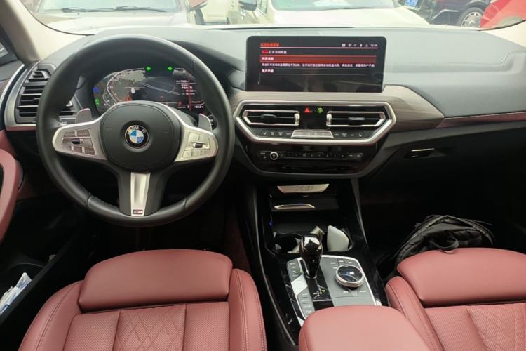 Used BMW X3 2023 Restyled xDrive30i Leading Edition M Night Sky Package Center Console