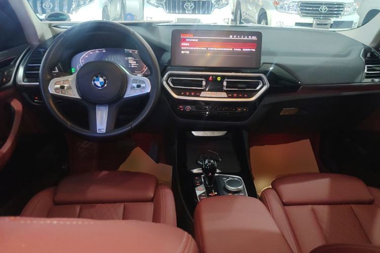 Used BMW X3 2023 xDrive25i M Sport Package Center Console