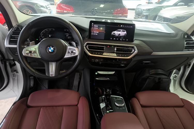 Used BMW X3 2023 xDrive30i Leading Model M Night Edition Package Center Console