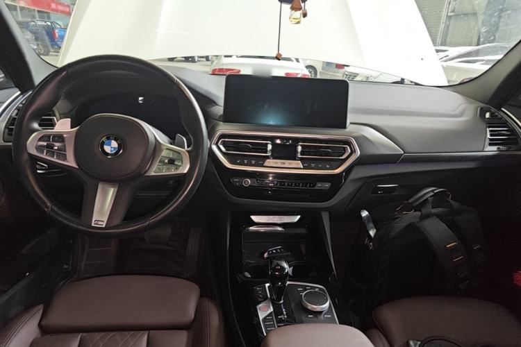 Used BMW X3 2023 xDrive30i Luxury Edition M Night Sky Package Center Console
