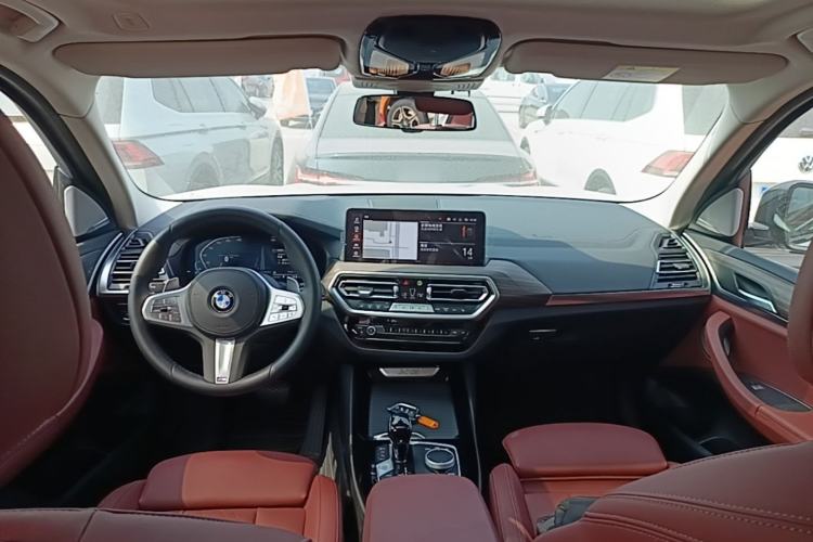 Used BMW X3 2023 Restyled xDrive30i Leading Edition M Night Sky Package Center Console