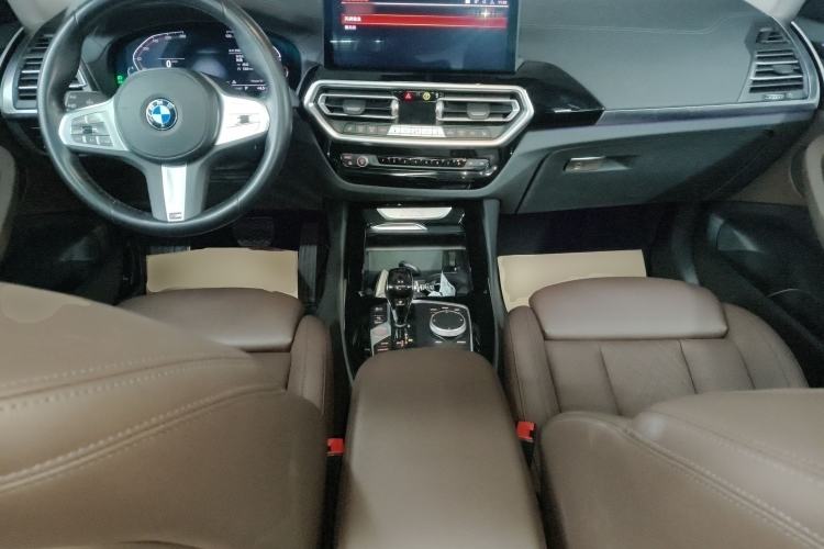 Used BMW X3 2023 xDrive25i M Sport Package Center Console