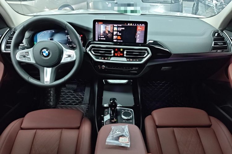Used BMW X3 2023 xDrive25i M Sport Package Center Console