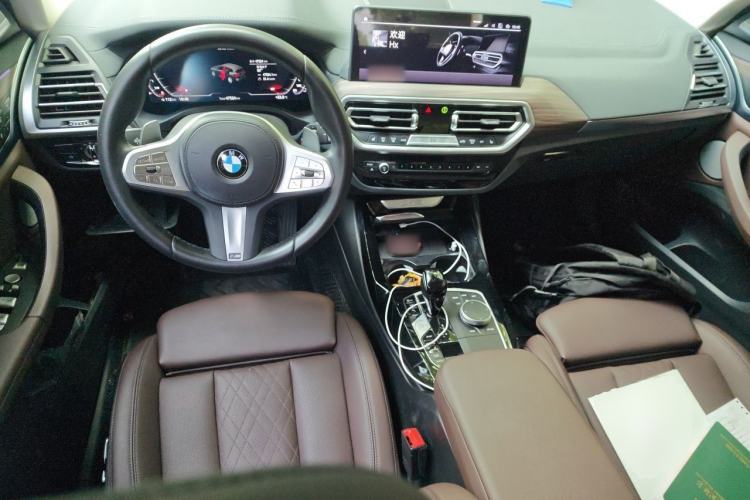 Used BMW X3 2023 Restyled xDrive30i Leading Edition M Night Sky Package Center Console