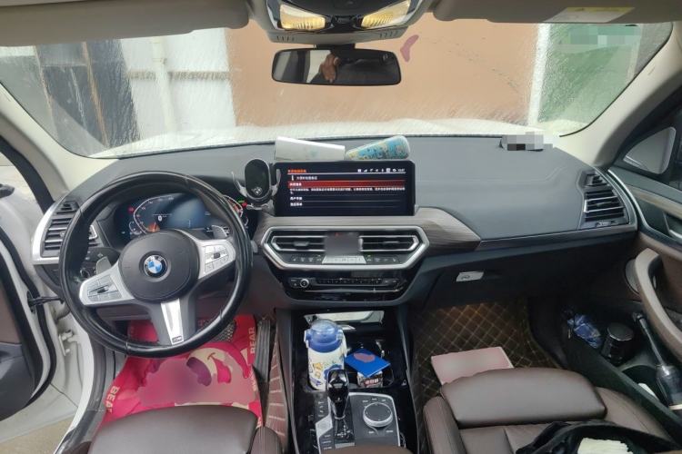 Used BMW X3 2023 xDrive30i Leading Model M Night Edition Package Center Console
