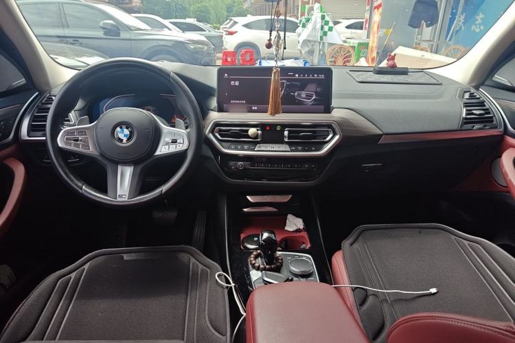 Used BMW X3 2023 Restyled xDrive30i Leading Edition M Night Sky Package Center Console