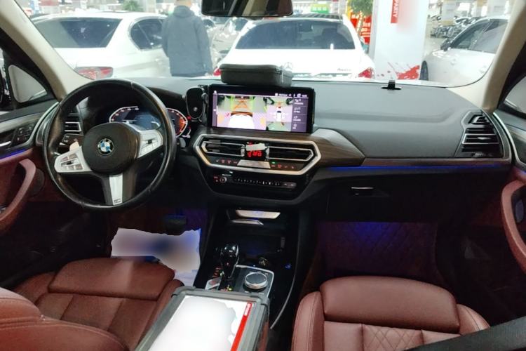 Used BMW X3 2023 Restyled xDrive30i Leading Edition M Night Sky Package Center Console