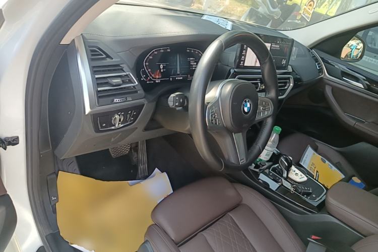 Used BMW X3 2023 xDrive25i M Sport Package Center Console