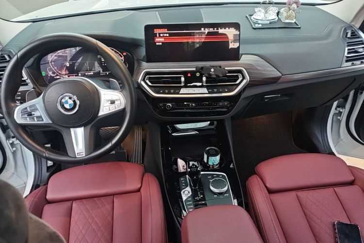 Used BMW X3 2023 xDrive30i Leading Model M Night Edition Package Center Console