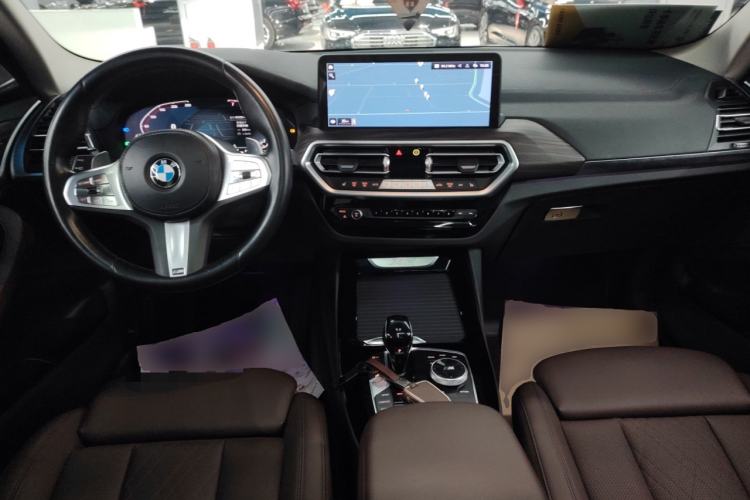Used BMW X3 2023 Restyled xDrive30i Leading Edition M Night Sky Package Center Console