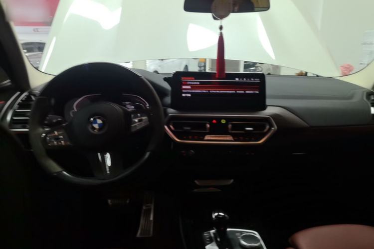 Used BMW X3 2023 xDrive30i Leading Model M Night Edition Package Center Console