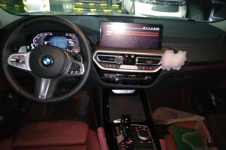 Used BMW X3 2023 xDrive30i Luxury Edition M Night Sky Package Center Console