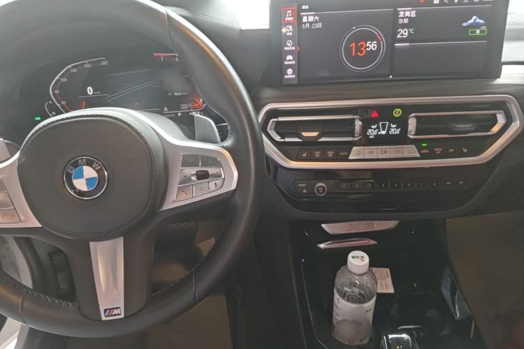 Used BMW X3 2023 Restyled xDrive30i Leading Edition M Night Sky Package Center Console