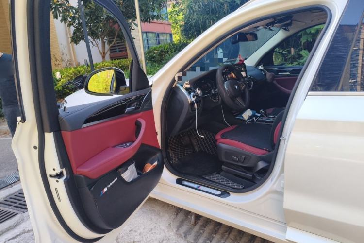 Used BMW X3 2023 xDrive25i M Sport Package Driver Seat